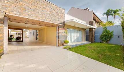 Casa para venda em Parolin de 200.00m² com 4 Quartos e 2 Suites