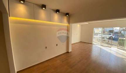 Sala Comercial para alugar em Jardim Santa Rosa de 90.00m²