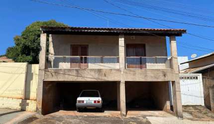 Casa para venda em Jardim Paraíso Ii de 200.00m² com 3 Quartos, 1 Suite e 2 Garagens