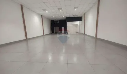 Imóvel Comercial para alugar em Vila Yara de 450.00m² com 2 Garagens