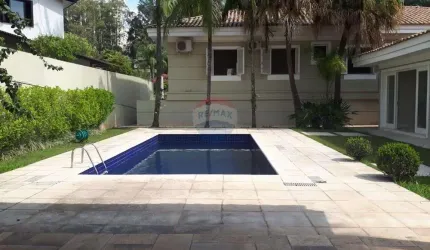 Casa de Condomínio para alugar em Alphaville Residencial Um de 450.00m² com 4 Quartos, 2 Suites e 4 Garagens