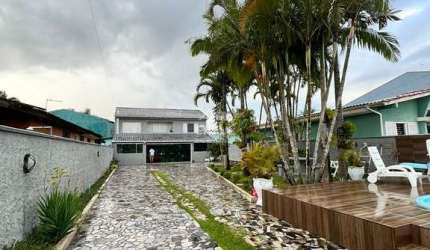 Sobrado para venda em Pontal Do Paraná de 140.00m² com 3 Quartos, 3 Suites e 10 Garagens
