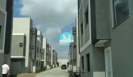 Sobrado para venda em Uberaba de 106.00m² com 3 Quartos, 1 Suite e 1 Garagem