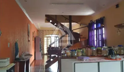 Sobrado para venda em Jardim Miranda D'aviz de 247.00m² com 3 Quartos, 1 Suite e 4 Garagens