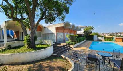 Casa para venda em São Pedro de 298.00m² com 5 Quartos e 1 Suite