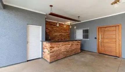 Casa para venda em Residencial Flórida de 168.00m² com 3 Quartos, 1 Suite e 4 Garagens