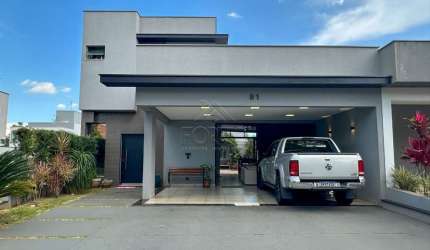 Casa de Condomínio para venda em Taquaral de 245.00m² com 3 Quartos, 1 Suite e 2 Garagens