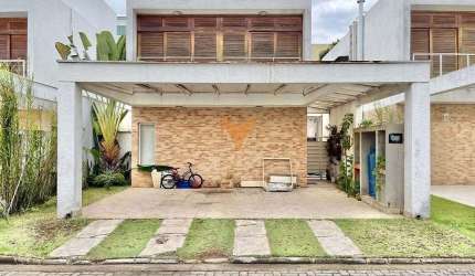 Casa para venda em Granja Viana Ii de 173.00m² com 3 Quartos, 1 Suite e 2 Garagens