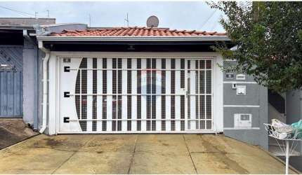 Casa para venda em Jardim Flamboyant de 110.00m² com 3 Quartos e 1 Suite