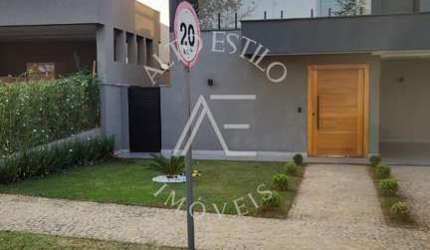 Casa de Condomínio para venda em Vila Do Golf de 295.00m² com 3 Quartos, 3 Suites e 4 Garagens