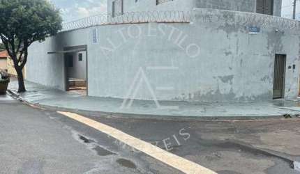 Sobrado para venda em Parque Dos Flamboyans de 173.00m² com 4 Quartos e 4 Garagens