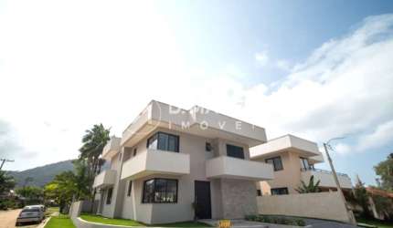 Casa para venda em Condominio Lagoinha de 372.00m² com 4 Quartos, 4 Suites e 3 Garagens