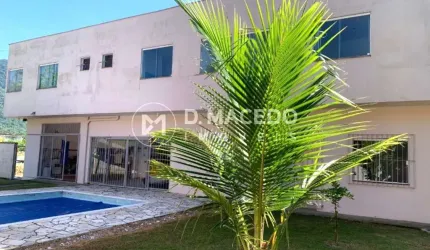 Casa para venda em Praia Da Lagoinha de 504.00m² com 10 Quartos, 2 Suites e 6 Garagens