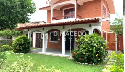 Casa para venda em Condominio Lagoinha de 364.00m² com 7 Quartos, 5 Suites e 2 Garagens
