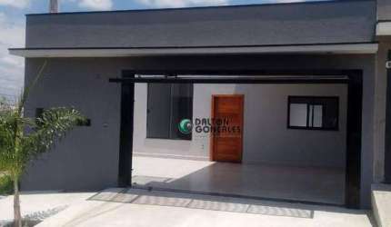 Casa para venda em Smarty City de 105.00m² com 3 Quartos, 1 Suite e 3 Garagens