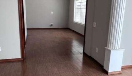 Sobrado para venda em Vila Mendonça de 284.00m² com 4 Quartos, 2 Suites e 2 Garagens
