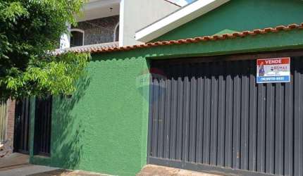 Casa para venda em Jardim Irajá de 85.00m² com 3 Quartos e 1 Garagem