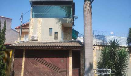 Sobrado para venda em Vila Nova Curuçá de 200.00m² com 2 Quartos, 2 Suites e 8 Garagens