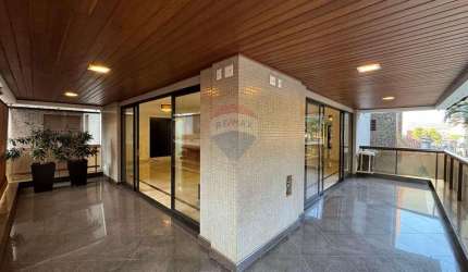 Apartamento para venda em Centro de 252.48m² com 4 Quartos, 3 Suites e 3 Garagens