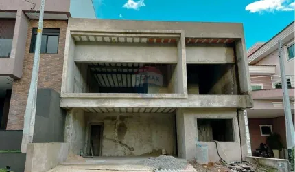 Casa para venda em Aparecidinha de 230.00m² com 3 Quartos, 2 Suites e 4 Garagens