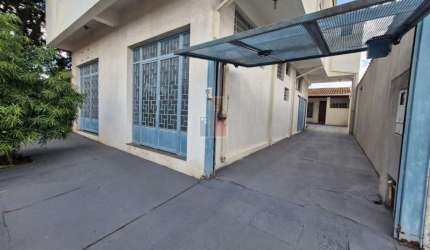 Sobrado para venda e aluguel em Vila Rocha de 300.00m² com 3 Quartos, 1 Suite e 6 Garagens