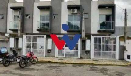 Sobrado para venda em Itapema de 69.00m² com 2 Quartos e 1 Suite