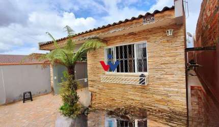 Casa para venda em Estados de 70.00m² com 1 Quarto e 2 Garagens