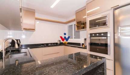 Sobrado para venda em Cidade Industrial de 196.00m² com 3 Quartos, 1 Suite e 2 Garagens