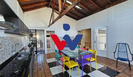 Casa para venda em Fazenda Velha de 169.00m² com 2 Quartos, 1 Suite e 3 Garagens