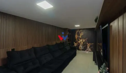 Sobrado para venda em Uberaba de 265.00m² com 5 Quartos, 3 Suites e 1 Garagem