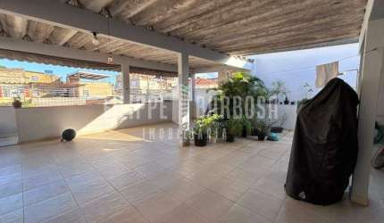 Casa para venda em Irajá de 102.00m² com 3 Quartos, 2 Suites e 3 Garagens