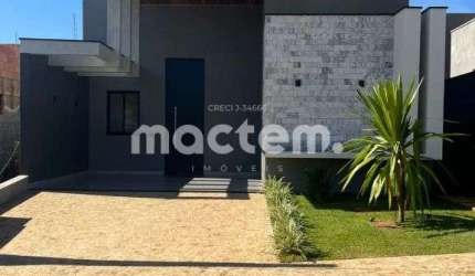 Casa de Condomínio para venda em Recreio Anhangüera de 150.00m² com 3 Quartos, 1 Suite e 4 Garagens