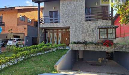 Casa para alugar em Morada Dos Pássaros de 260.00m² com 4 Quartos, 2 Suites e 4 Garagens