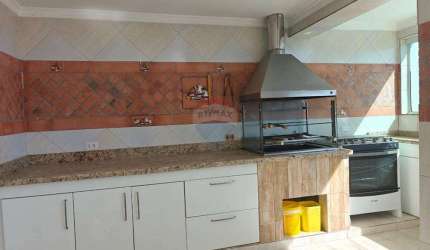 Casa de Condomínio para alugar em Parque Residencial Itapeti de 299.00m² com 3 Quartos e 8 Garagens