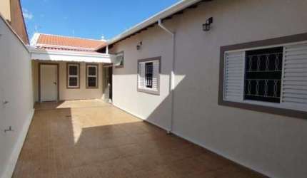 Casa para venda em Residencial Parque Douradinho de 172.00m² com 2 Quartos e 2 Garagens