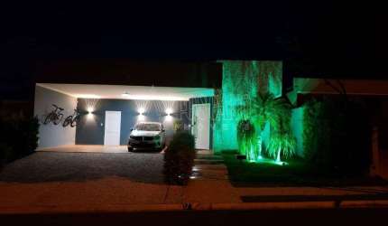Casa de Condomínio para venda em Jardim Magnólias de 214.00m² com 2 Quartos, 1 Suite e 4 Garagens