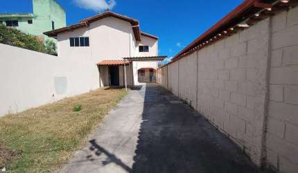 Casa para venda em Niterói de 150.00m² com 4 Quartos e 6 Garagens
