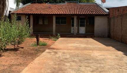 Casa para venda em Alvorada de 89.00m² com 2 Quartos, 1 Suite e 5 Garagens