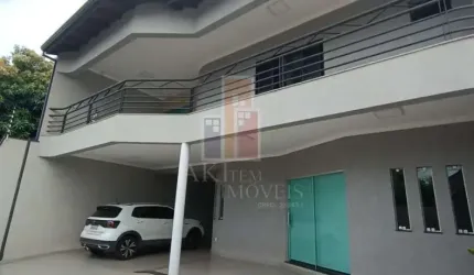 Casa para venda em Vila Rocha de 260.00m² com 3 Quartos, 1 Suite e 5 Garagens