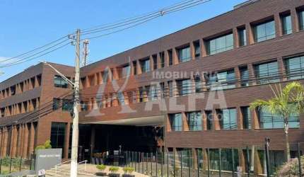 Sala Comercial para alugar em Jardim Lambreta de 123.00m² com 1 Quarto e 6 Garagens