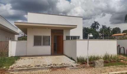 Casa de Condomínio para venda em Vargem Grande Paulista de 96.00m² com 3 Quartos, 1 Suite e 2 Garagens