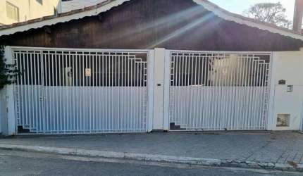 Casa para venda em Jardim Elias de 183.00m² com 3 Quartos, 2 Suites e 3 Garagens