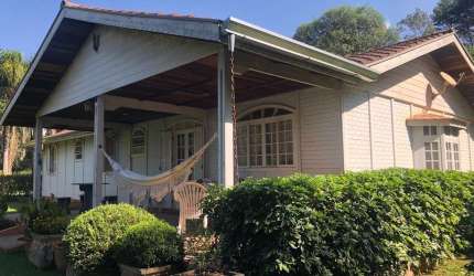 Casa para venda em Loteamento Clube Dos Oficiais Da Polícia Militar de 200.00m² com 3 Quartos, 1 Suite e 2 Garagens