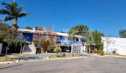 Casa para venda em Parque Dom Henrique de 700.00m² com 4 Quartos, 4 Suites e 6 Garagens