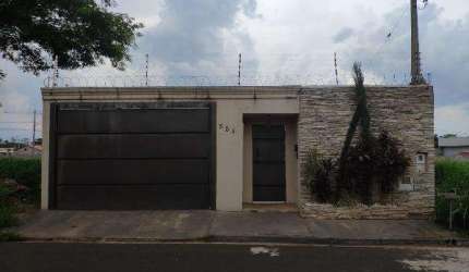 Casa para venda em Fazenda Rio Preto de 279.00m² com 2 Quartos e 2 Garagens