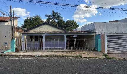 Casa para venda em Jardim Independente de 253.00m² com 1 Quarto