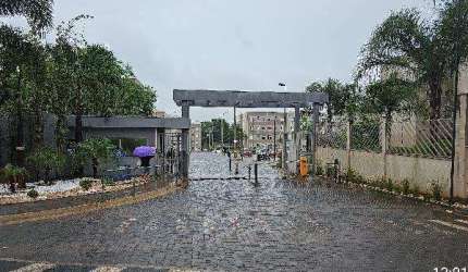 Apartamento para venda em Jardim Diva Tarlá De Carvalho de 43.00m² com 2 Quartos e 1 Garagem