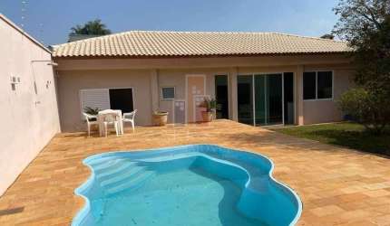 Casa para venda em Brotas de 420.00m² com 3 Quartos, 3 Suites e 6 Garagens