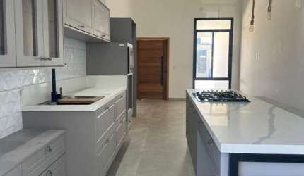 Casa para venda em Quiririm de 160.00m² com 2 Quartos, 1 Suite e 2 Garagens