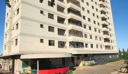 Apartamento para alugar em Centro de 64.00m² com 2 Quartos, 2 Suites e 1 Garagem